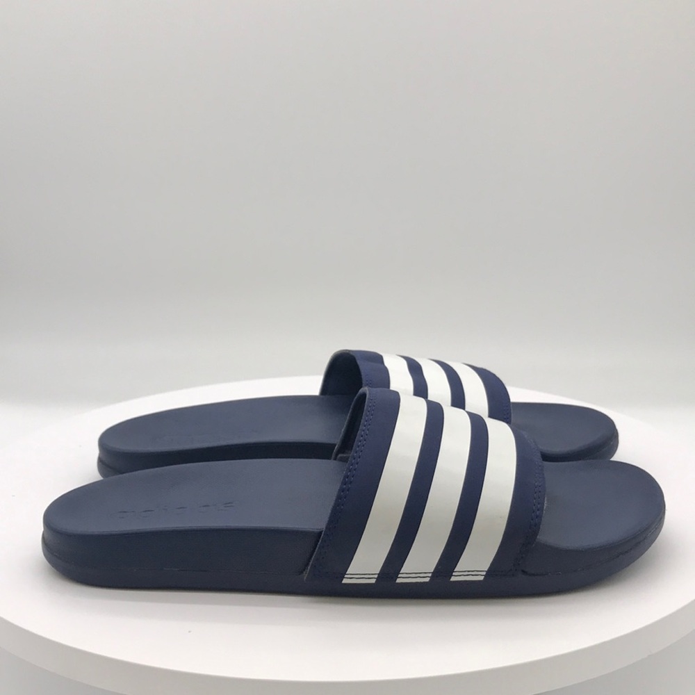 Adidas mens  Navy and White Slide Sandals size 8 US